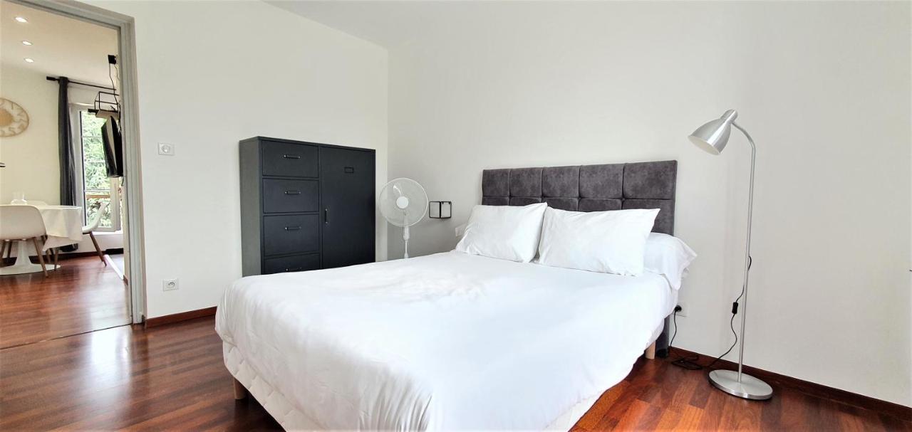 Residence 4T - 33 Bis Avenue Gaston Chauvin อุลเน-ซู-บัว ภายนอก รูปภาพ
